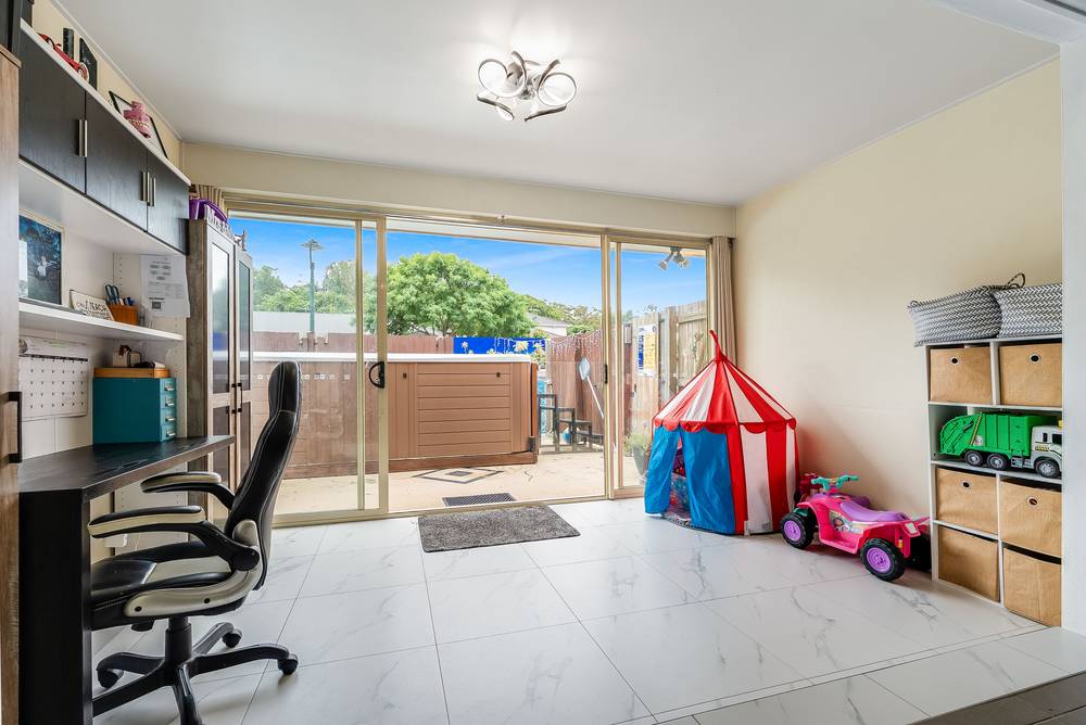 2/10-12 Montree Circuit, Kallangur, QLD 4503
