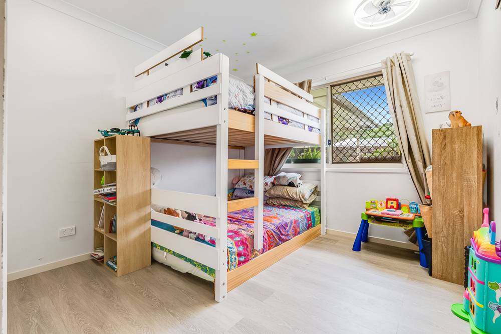 2/10-12 Montree Circuit, Kallangur, QLD 4503