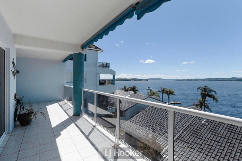 7/21 Excelsior Parade, CAREY BAY, NSW 2283