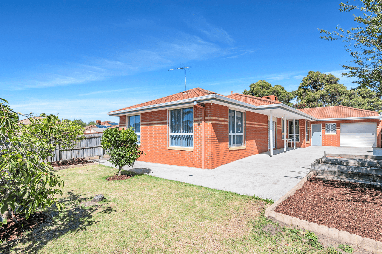 110 Roxburgh Park Drive, Roxburgh Park, VIC 3064