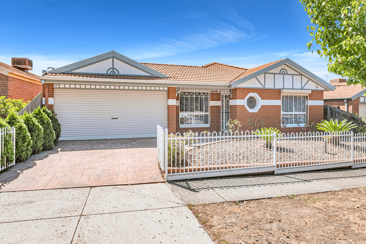 110 Roxburgh Park Drive, Roxburgh Park, VIC 3064