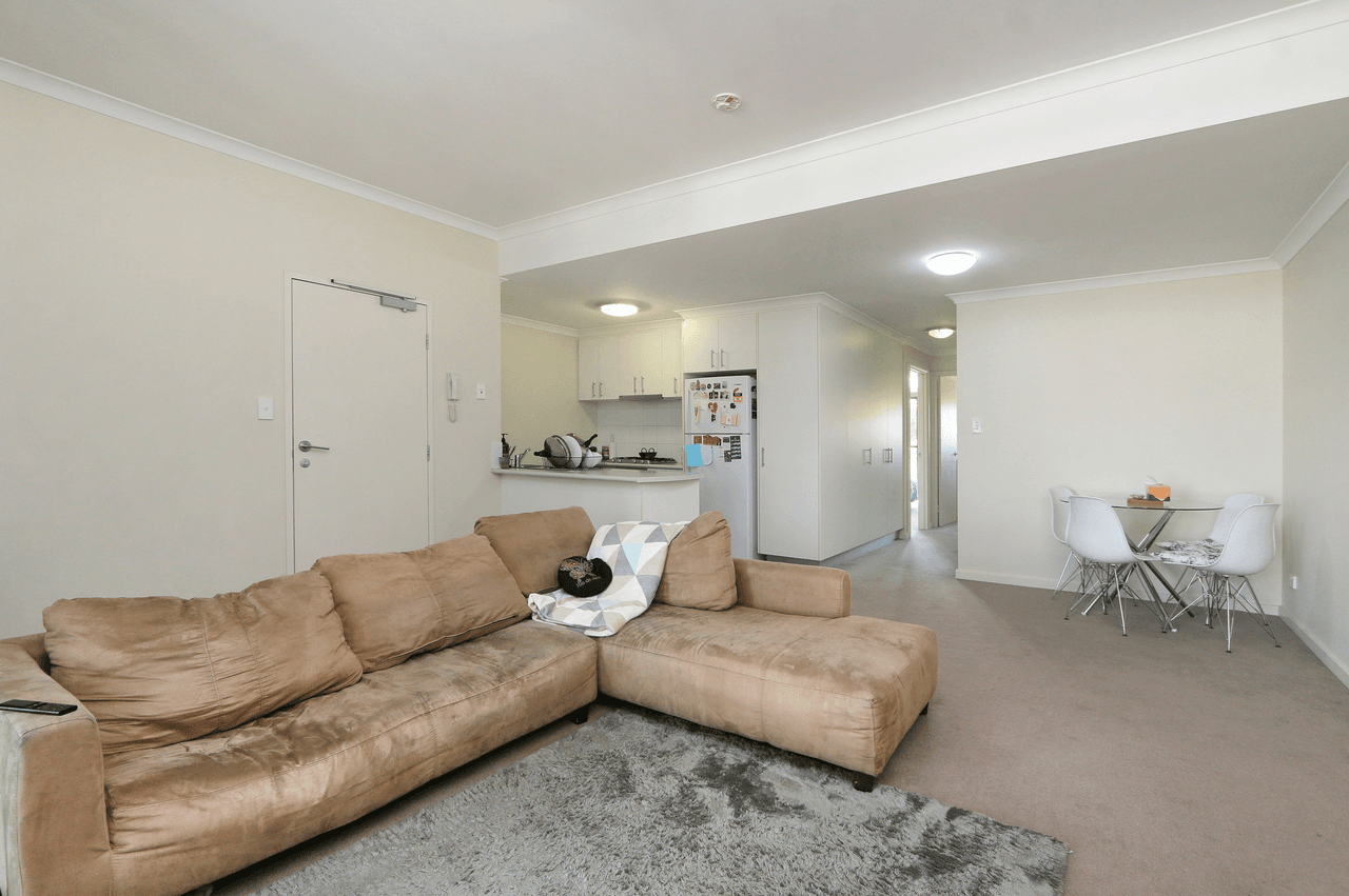 21/34 MALATA Crescent, SUCCESS, WA 6164