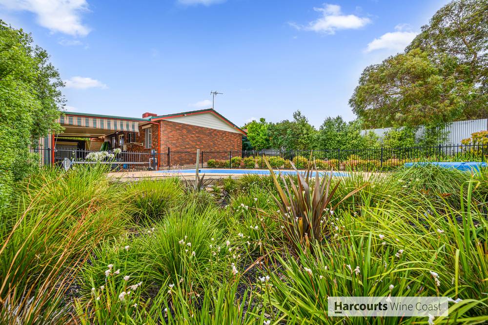 8 Passmore Avenue, PORT NOARLUNGA, SA 5167