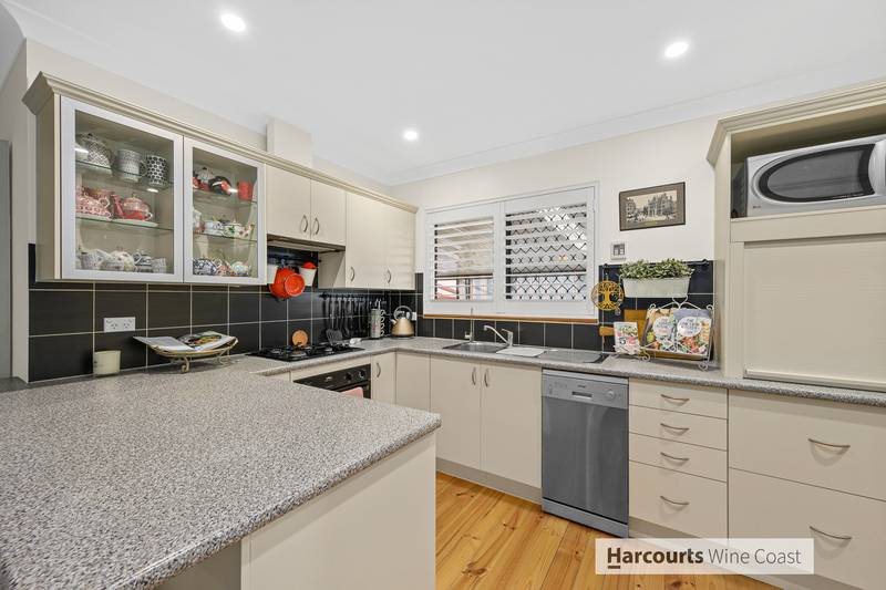 8 Passmore Avenue, PORT NOARLUNGA, SA 5167