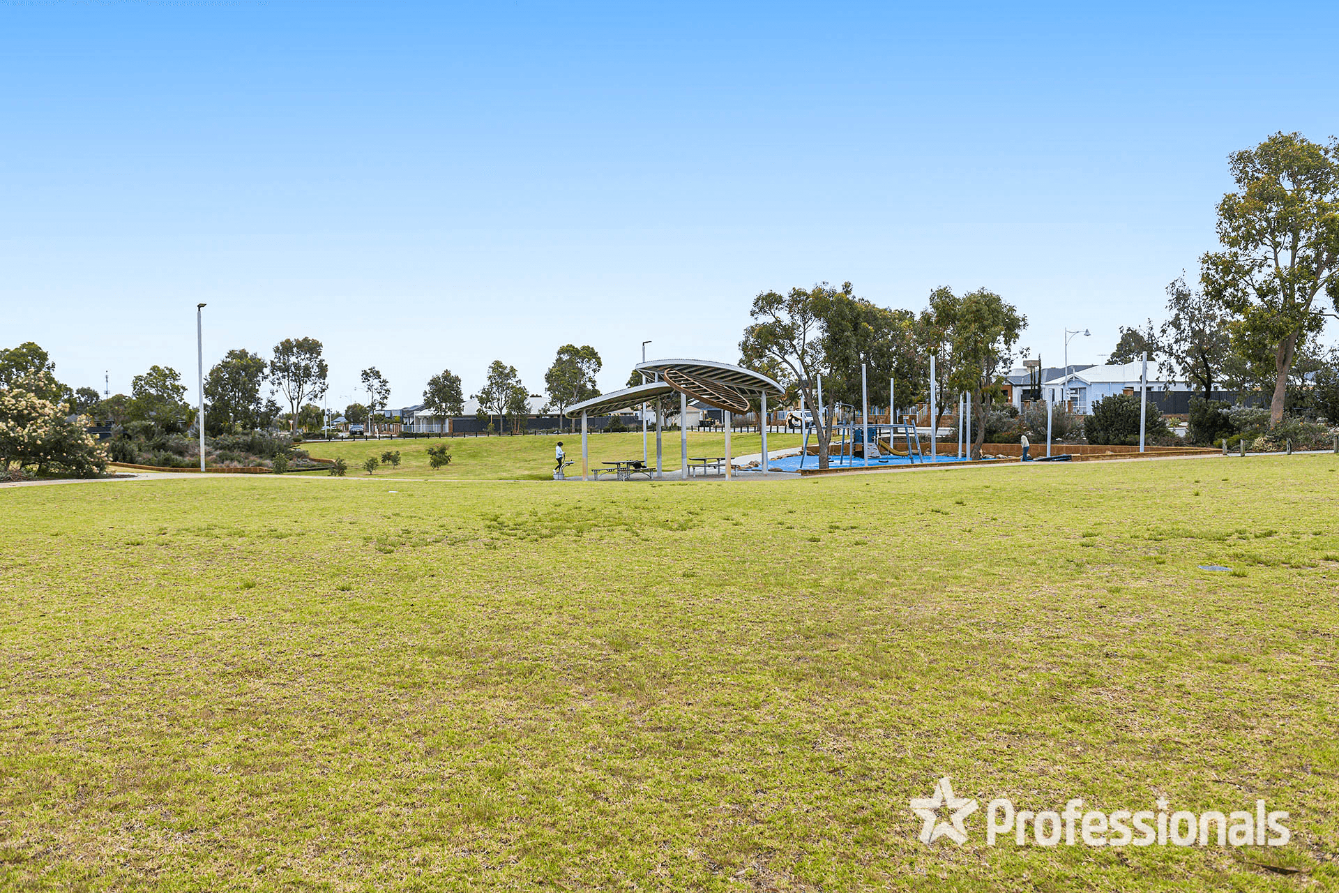 18 Micrantha Way, BANKSIA GROVE, WA 6031