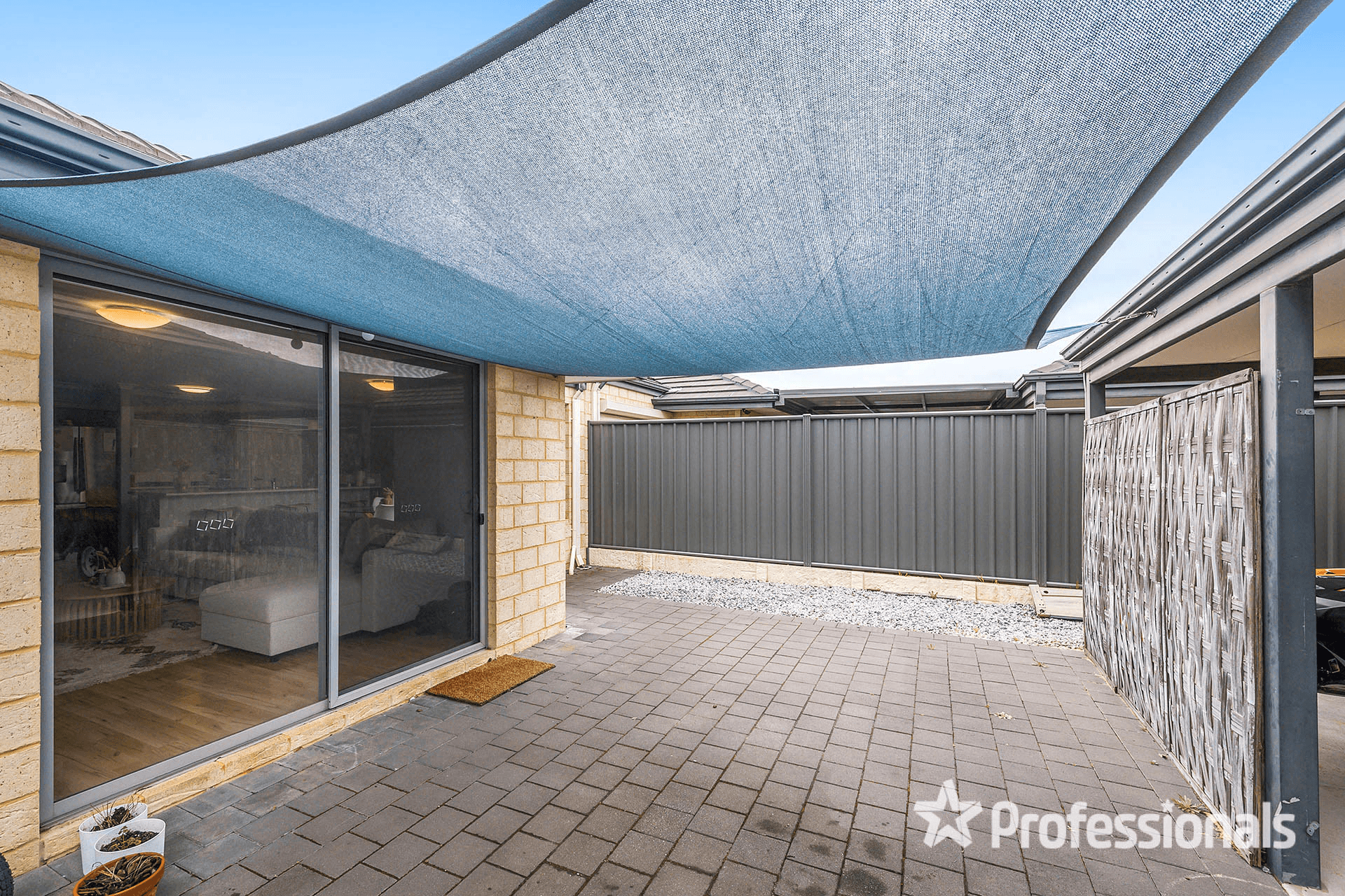 18 Micrantha Way, BANKSIA GROVE, WA 6031