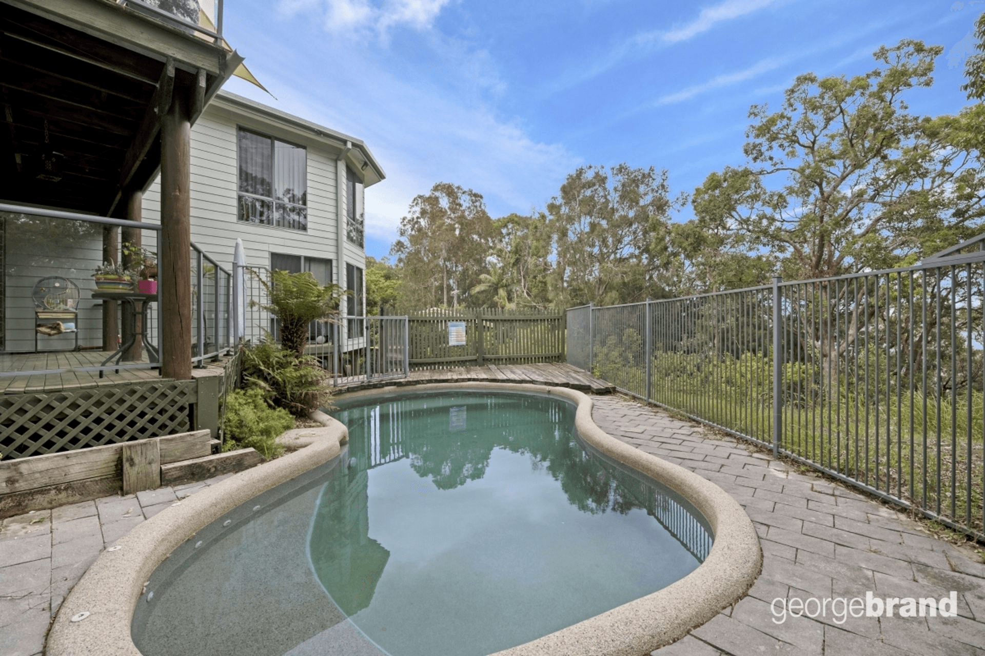 4a Anita Avenue, LAKE MUNMORAH, NSW 2259