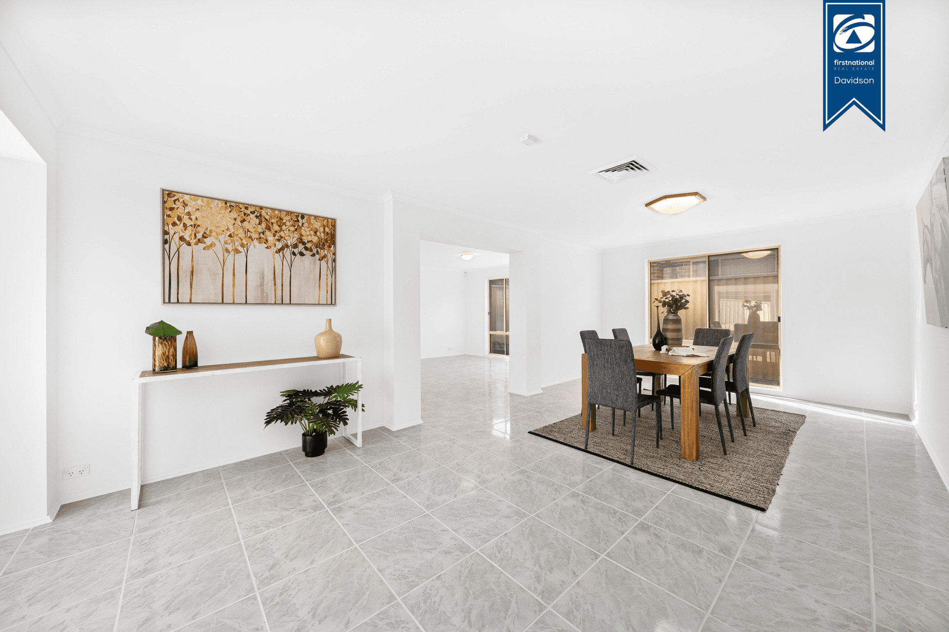 4 Hambledon Way, West Hoxton, NSW 2171