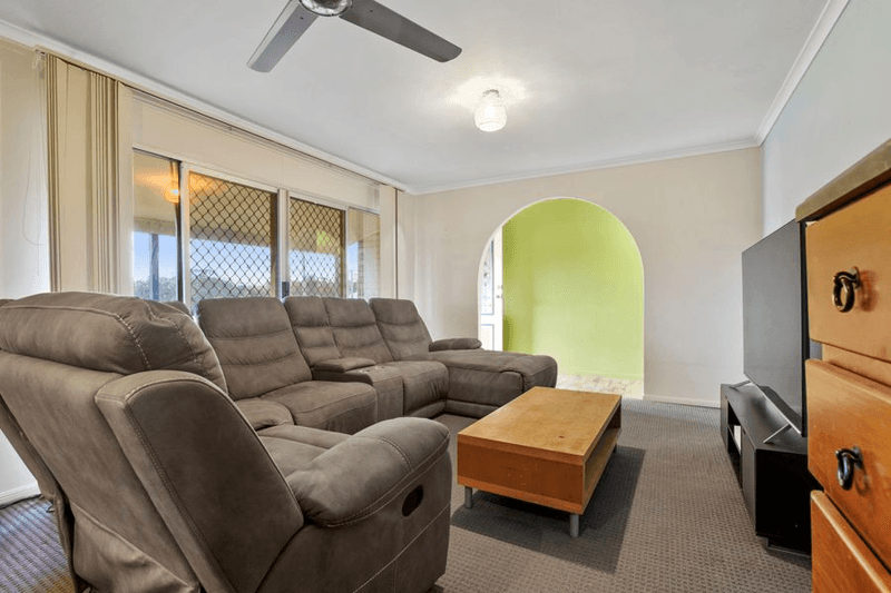 4 Douglas Street, MURGON, QLD 4605