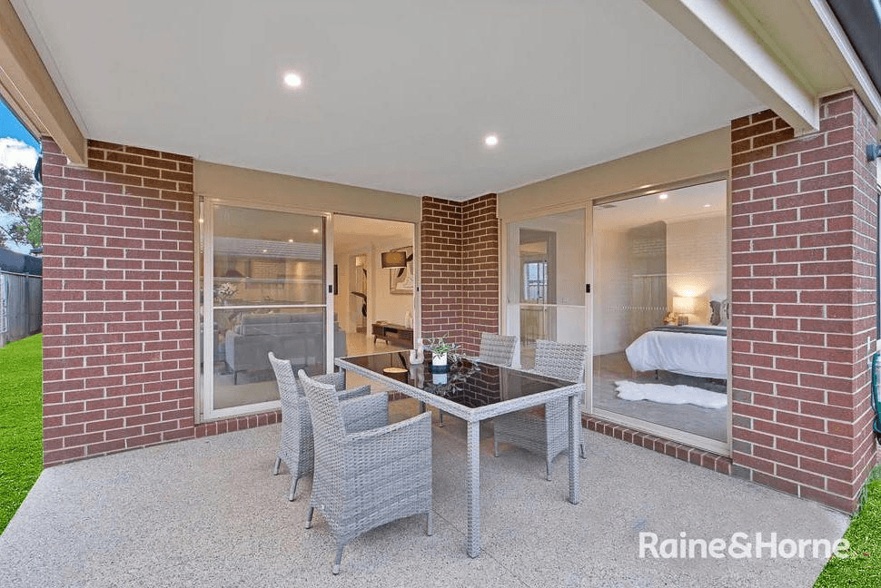 4 Arkins Circuit, TARNEIT, VIC 3029