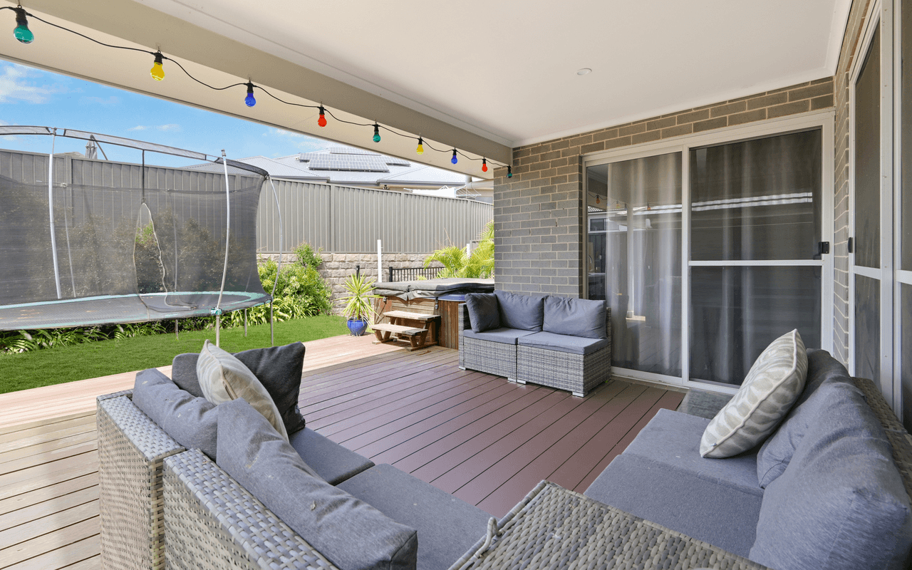 15 Coral Flame Circuit, GREGORY HILLS, NSW 2557