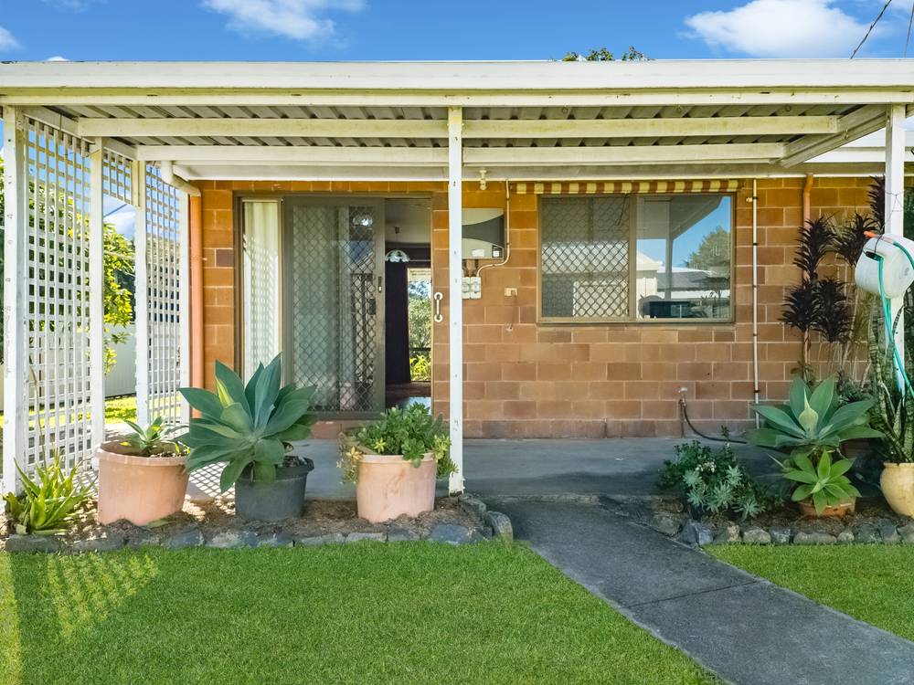 98 Elizabeth Street, Urangan, Qld 4655