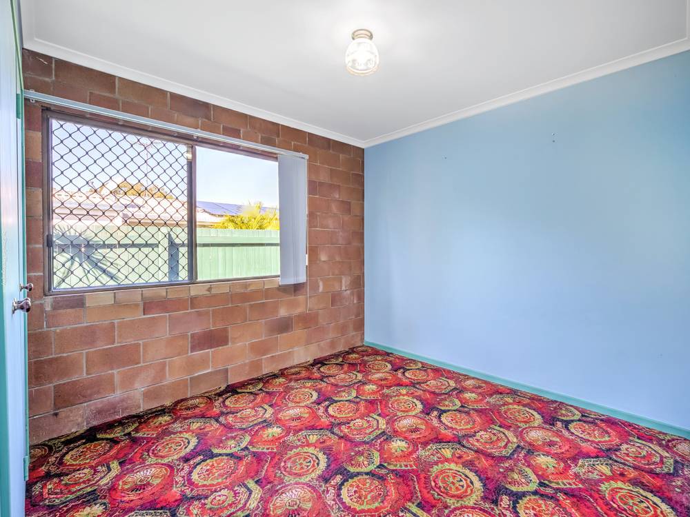 98 Elizabeth Street, Urangan, Qld 4655