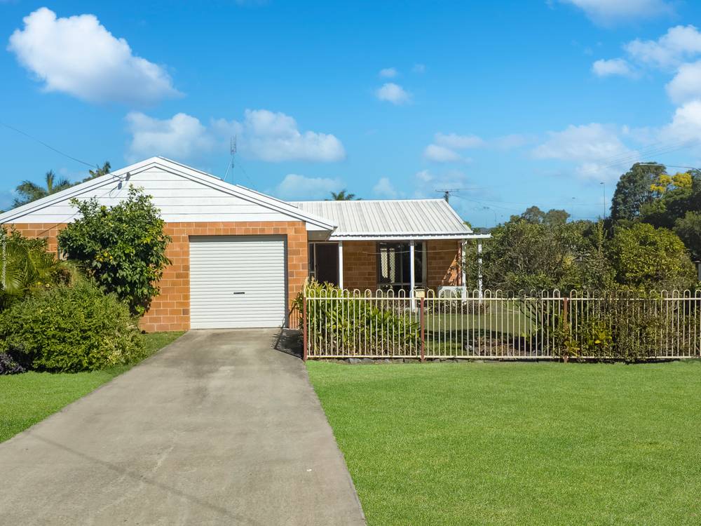 98 Elizabeth Street, Urangan, Qld 4655