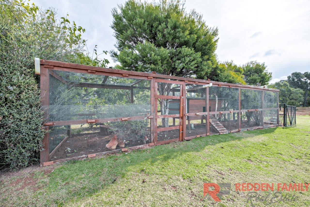 27 Crossley Drive, NARROMINE, NSW 2821