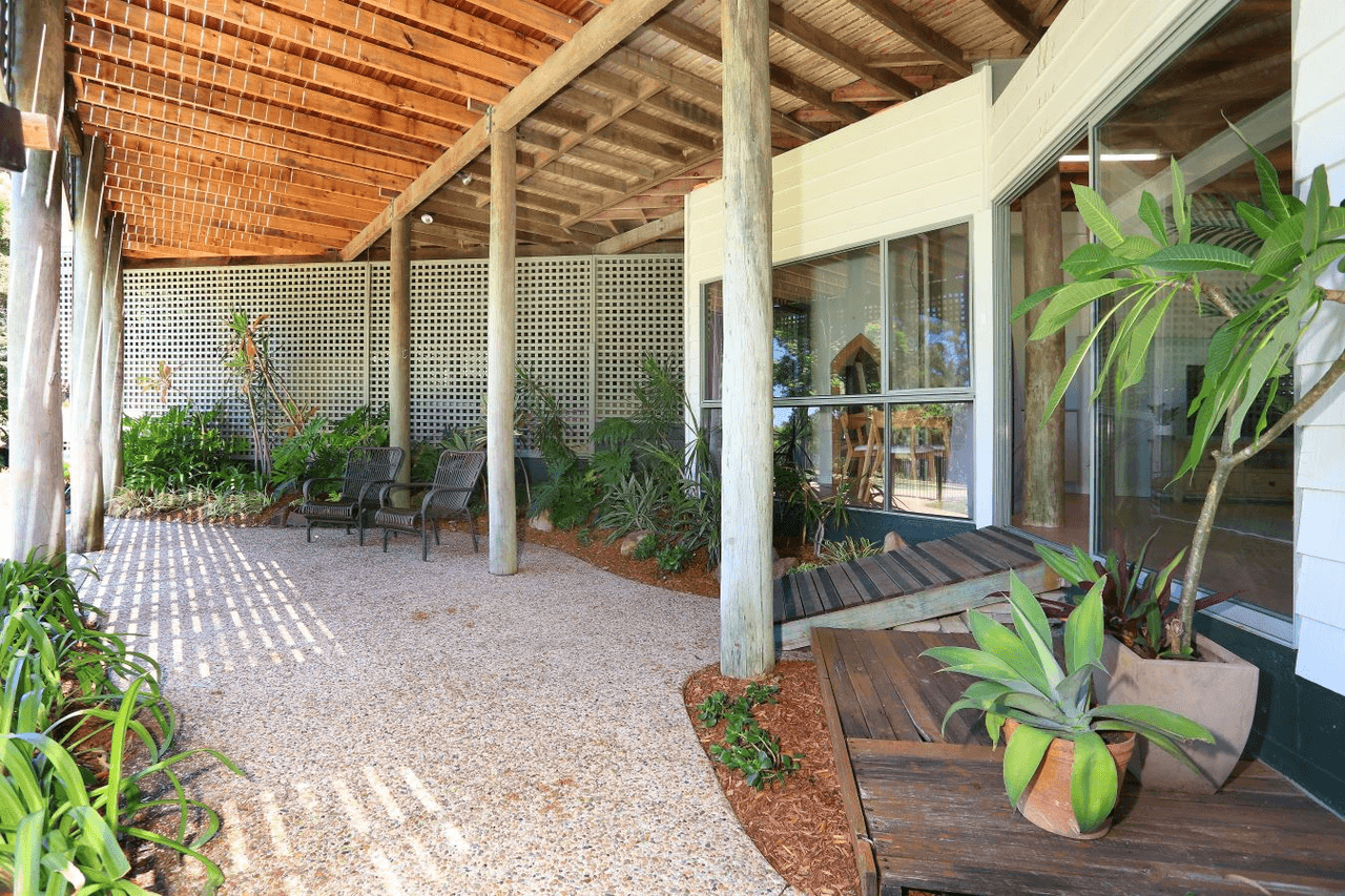 72 Castle Hill Drive, GAVEN, QLD 4211