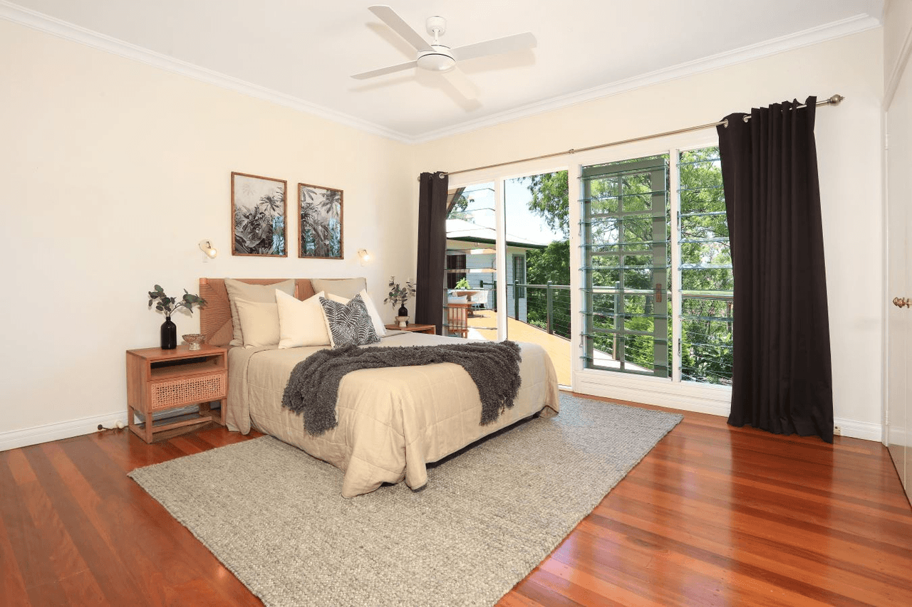 72 Castle Hill Drive, GAVEN, QLD 4211