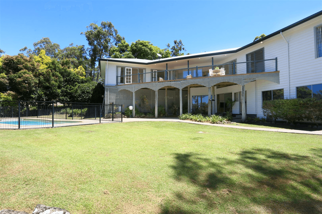 72 Castle Hill Drive, GAVEN, QLD 4211