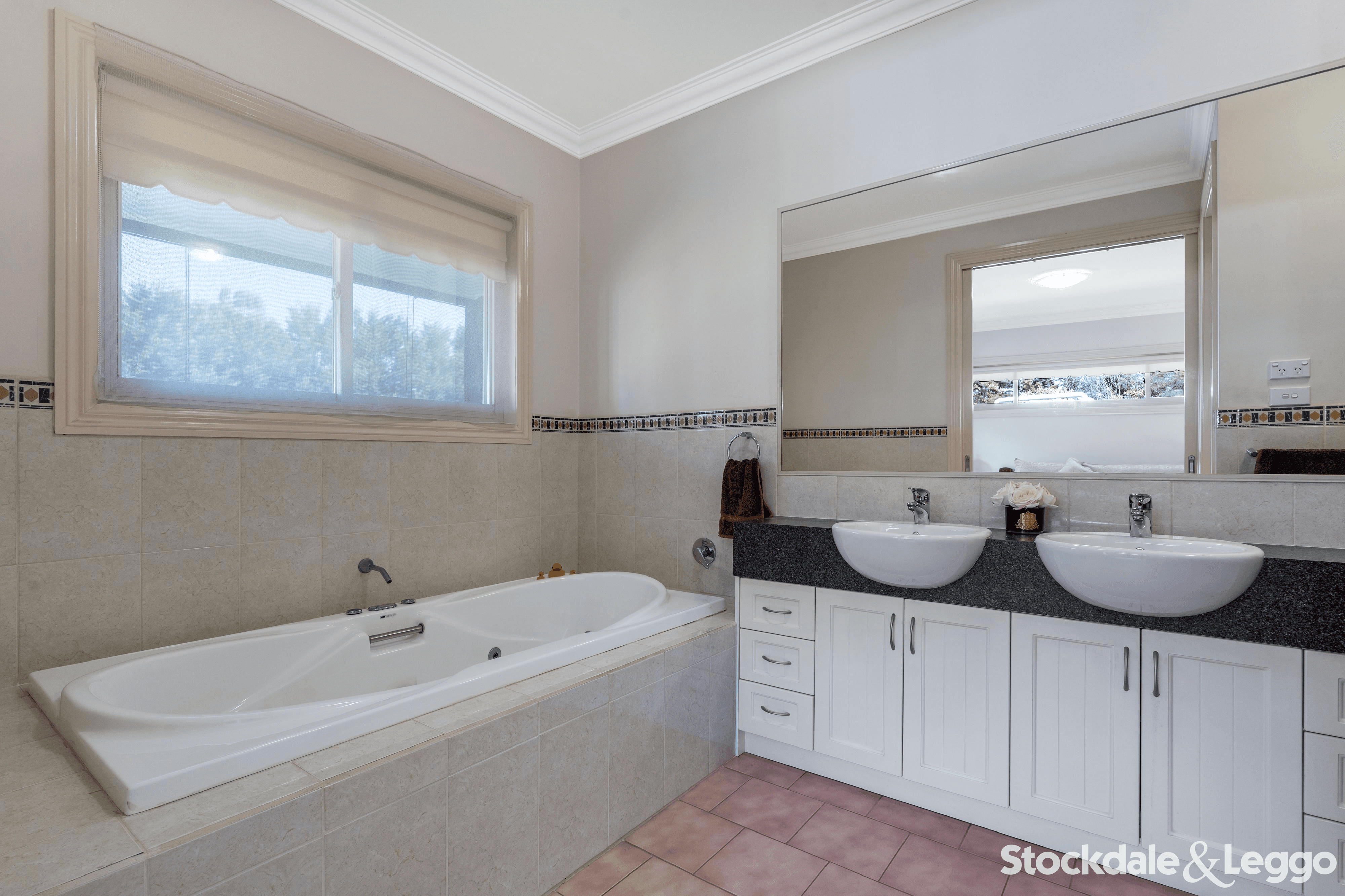 5 Rangeview Close, MICKLEHAM, VIC 3064