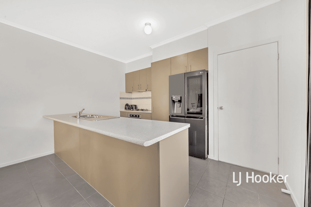 50 Mannavue Boulevard, CRANBOURNE NORTH, VIC 3977