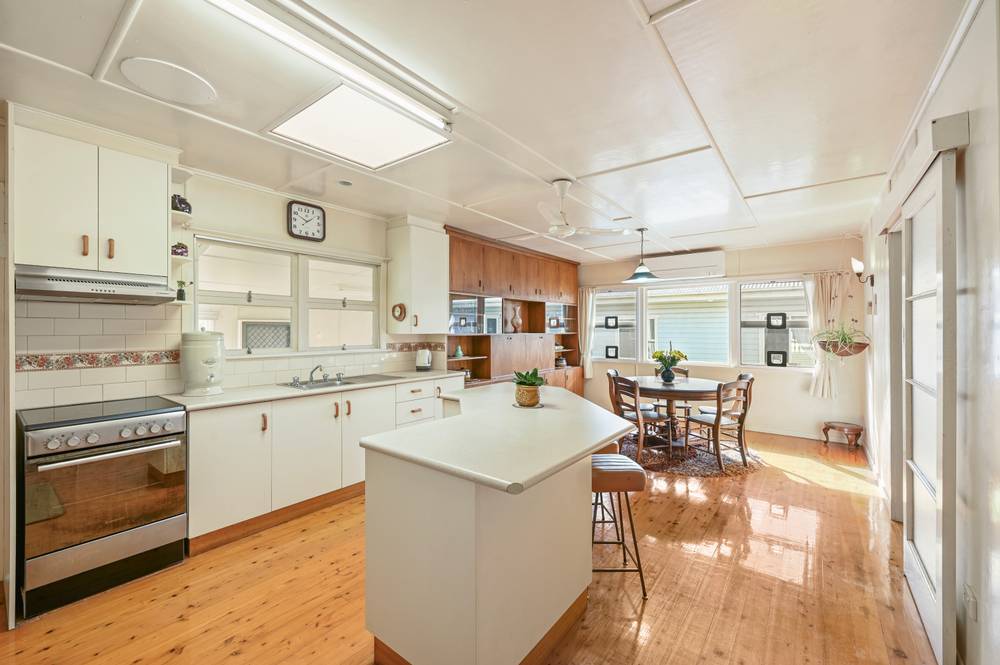 5 Tancred Avenue, Newtown, QLD 4350