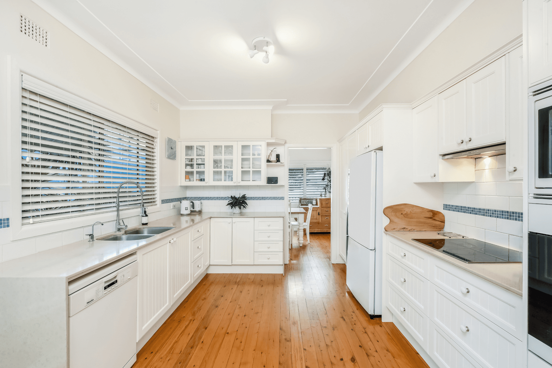 11 Asca Drive, Green Point, NSW 2251