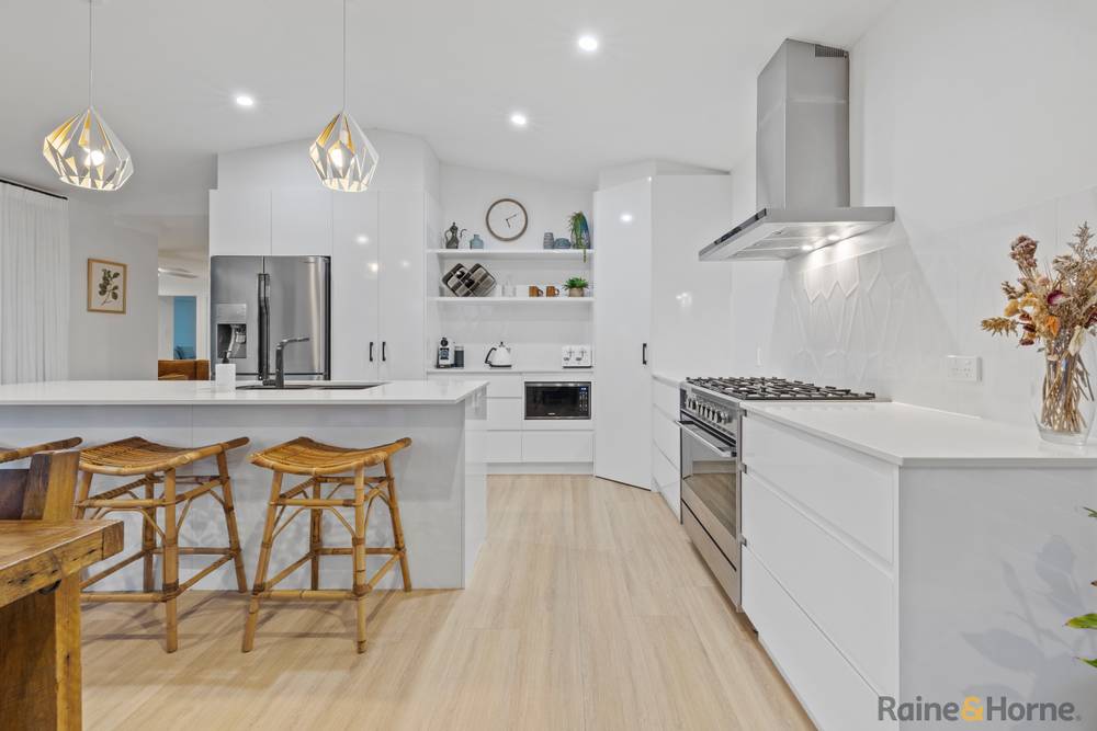 50 Overall Drive, POTTSVILLE, NSW 2489