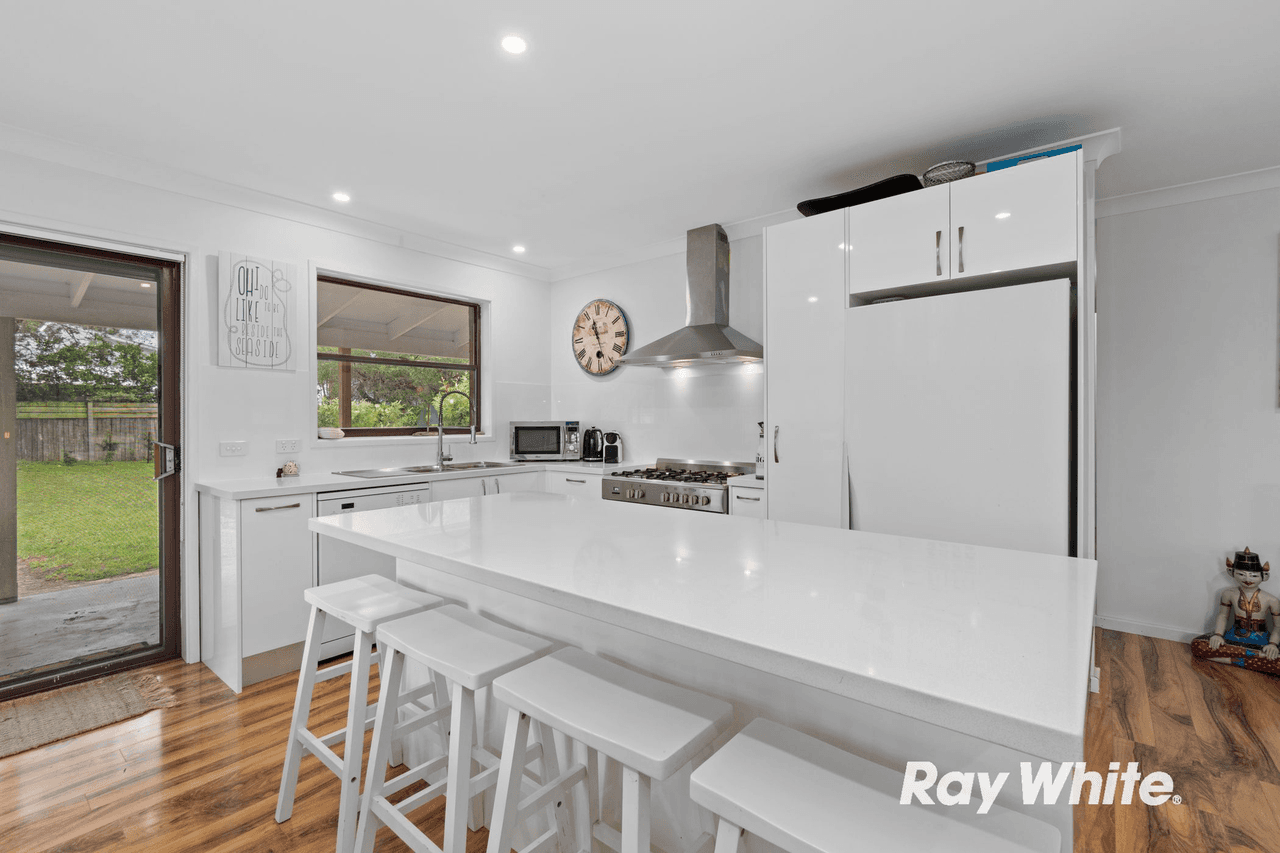 28 Elizabeth Drive, BROULEE, NSW 2537