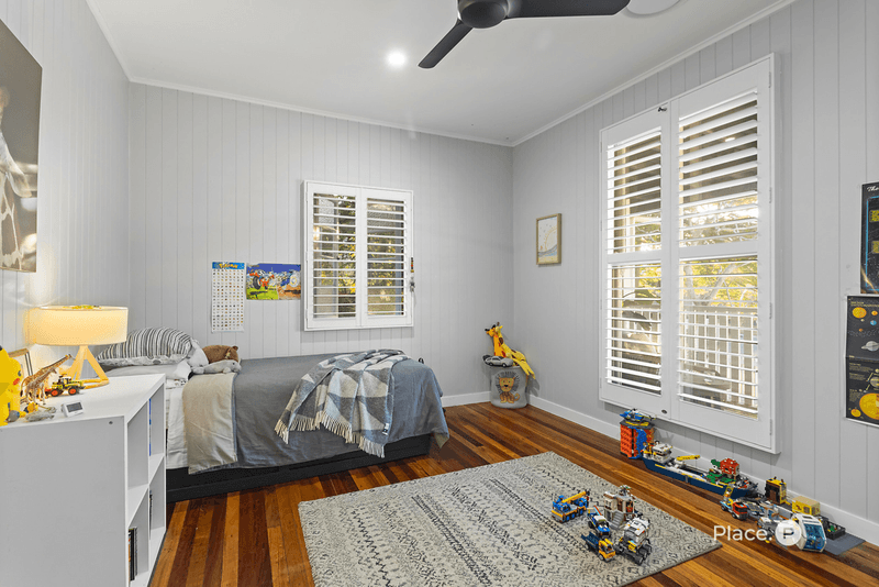 17 Grenade Street, Cannon Hill, QLD 4170