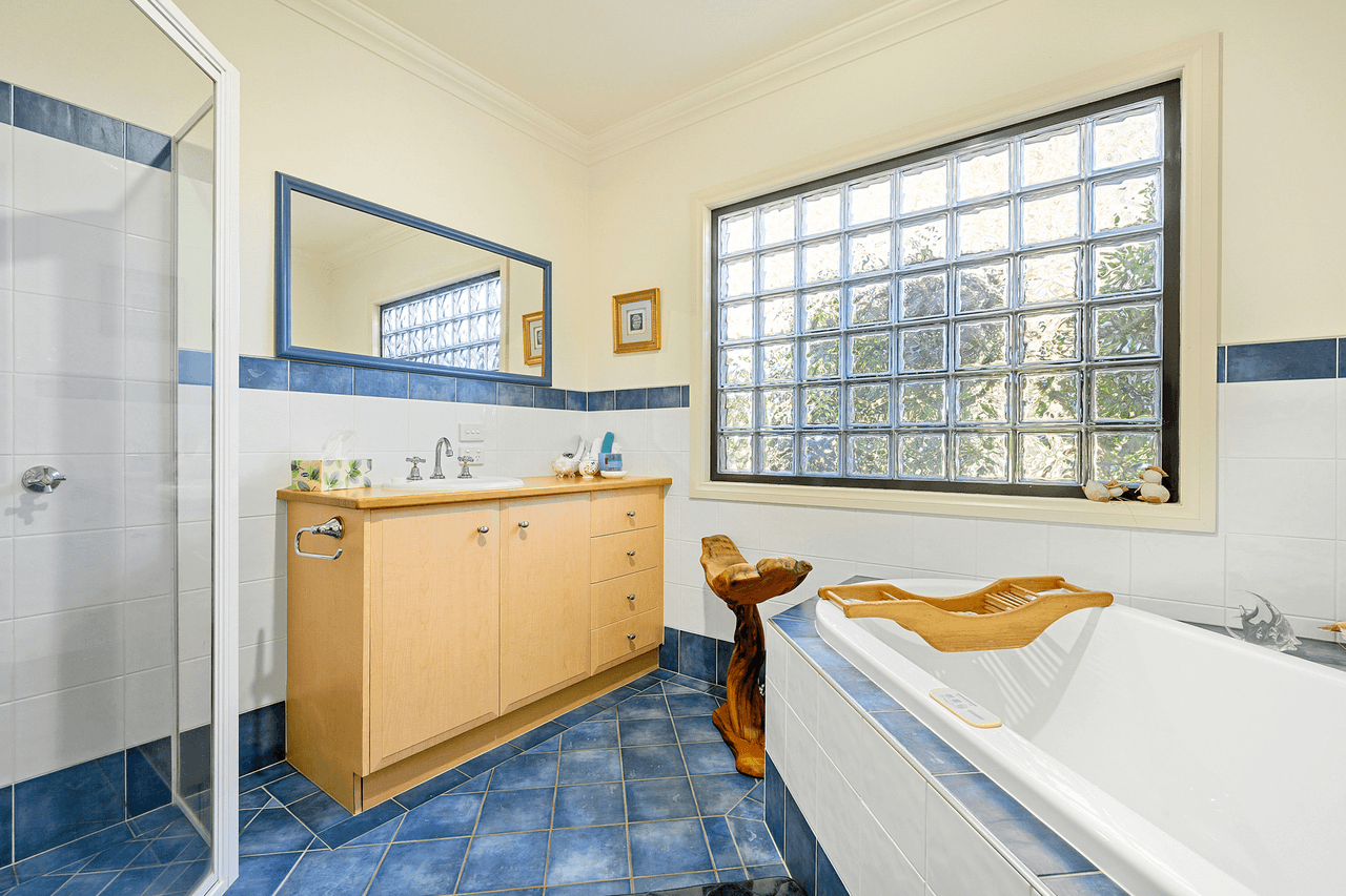 2 Shepton Close, COOEE, TAS 7320