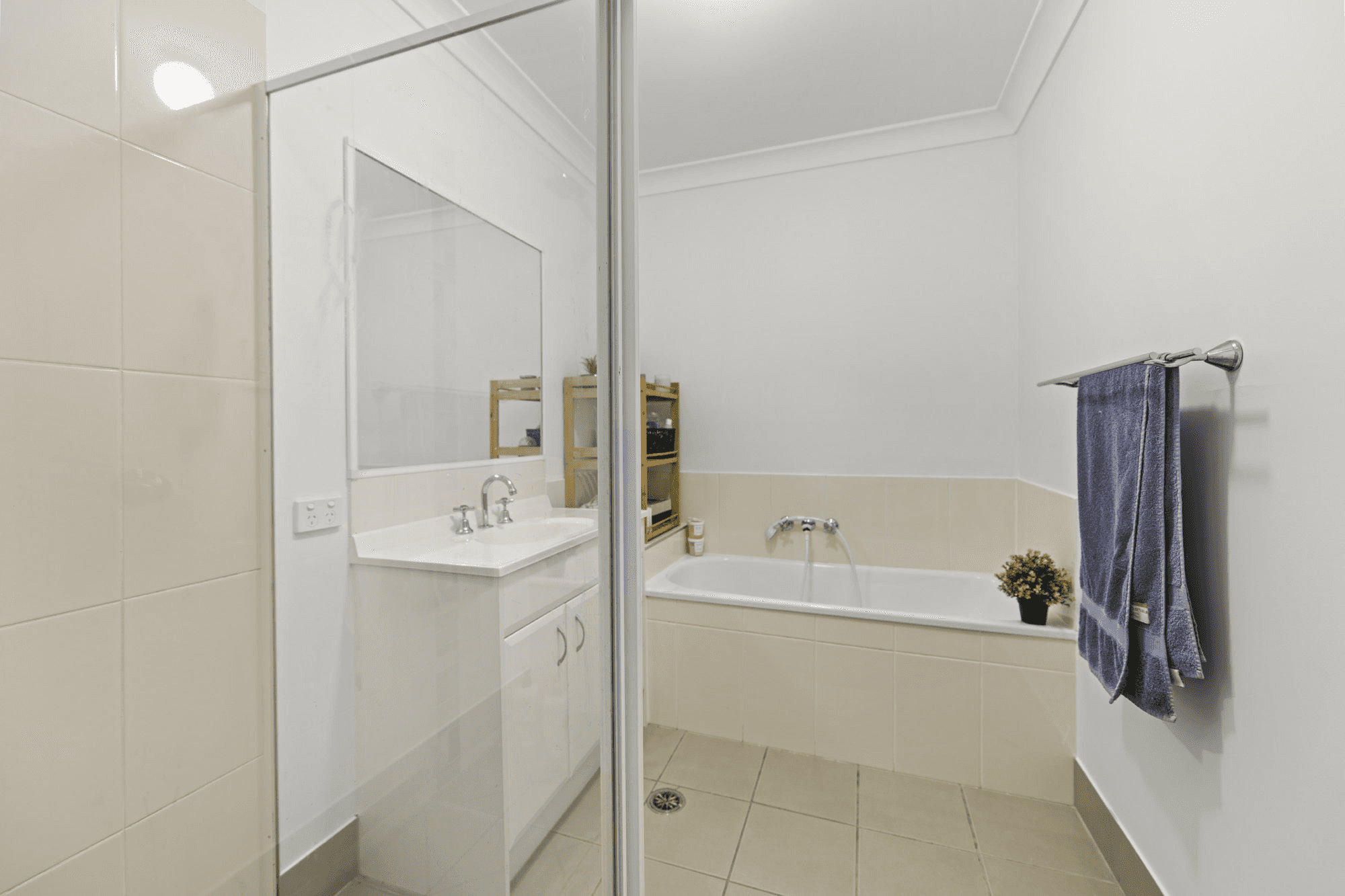 2/18 Varuna Court, ROTHWELL, QLD 4022