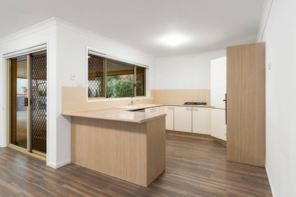 16 Rowena Court, BORONIA HEIGHTS, QLD 4124