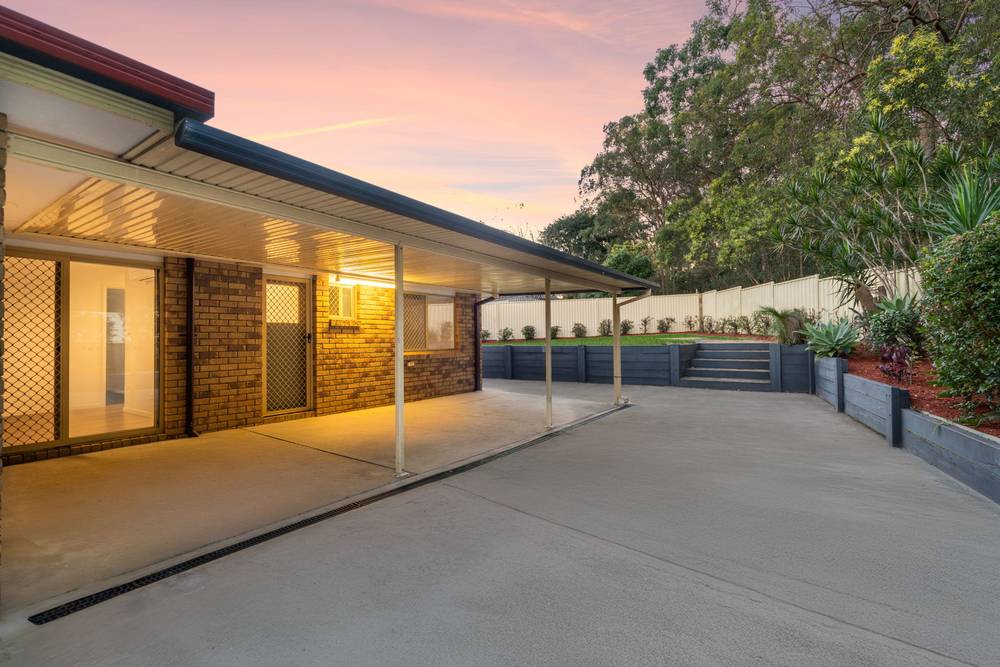 16 Rowena Court, BORONIA HEIGHTS, QLD 4124