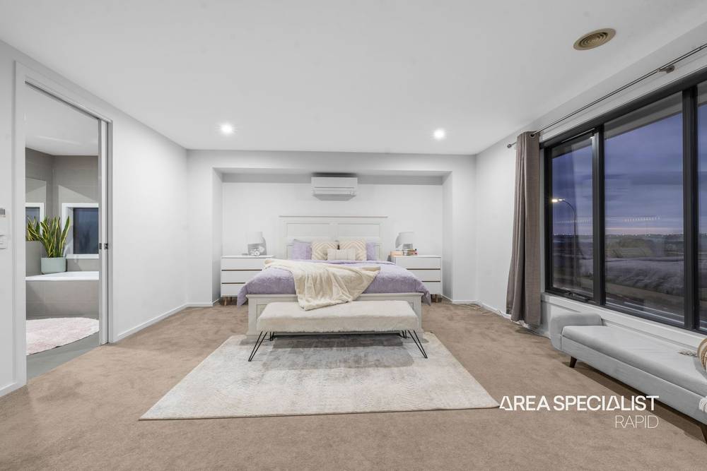 206 Saint Germain Boulevard, Clyde North, VIC 3978