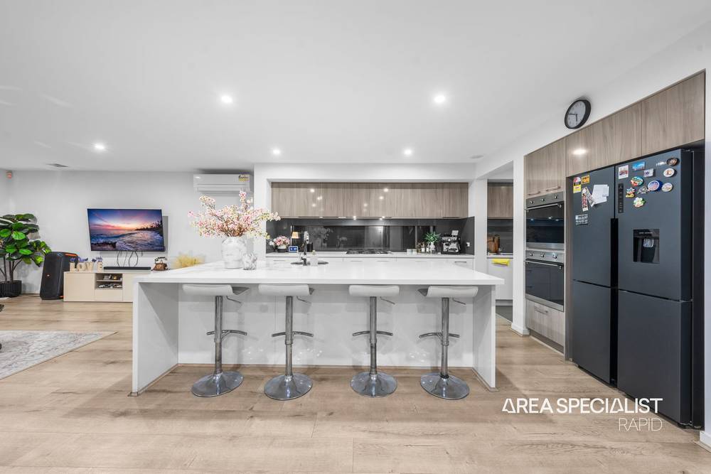 206 Saint Germain Boulevard, Clyde North, VIC 3978