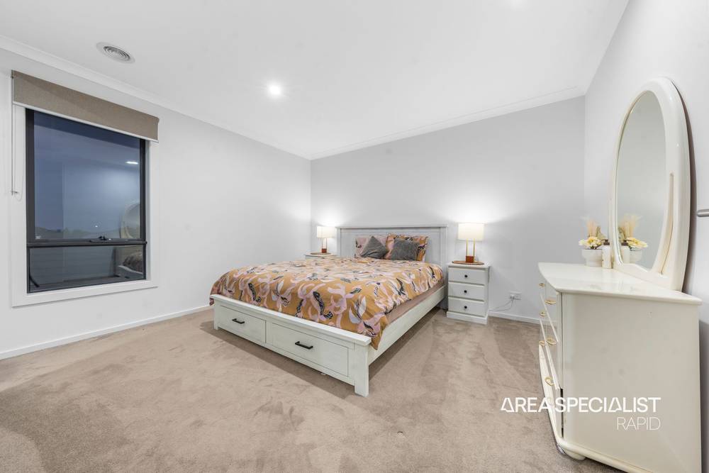 206 Saint Germain Boulevard, Clyde North, VIC 3978
