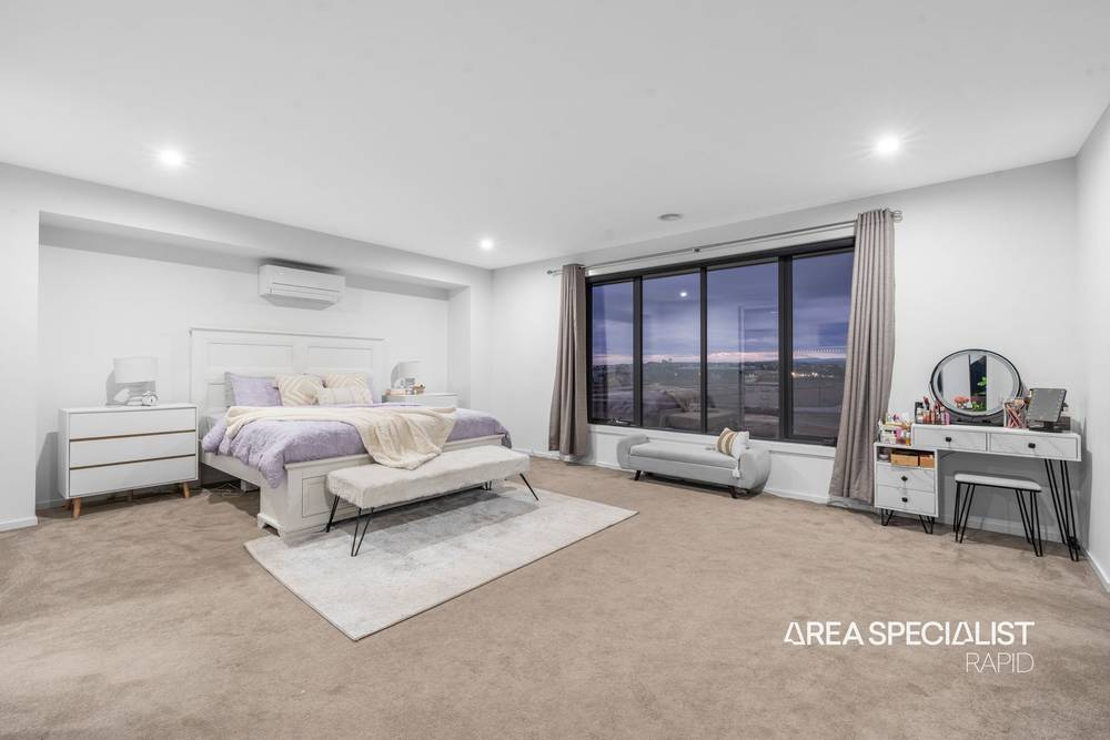 206 Saint Germain Boulevard, Clyde North, VIC 3978