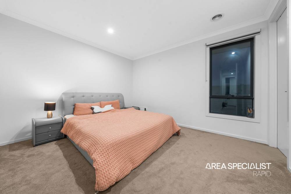 206 Saint Germain Boulevard, Clyde North, VIC 3978