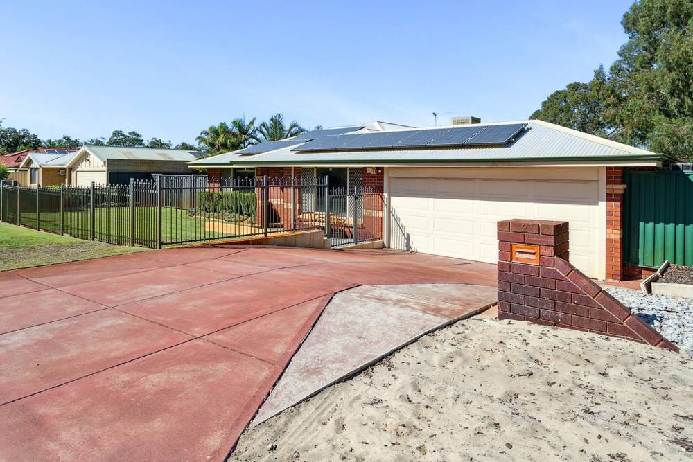 2 Elbrus Way, Caversham, WA 6055