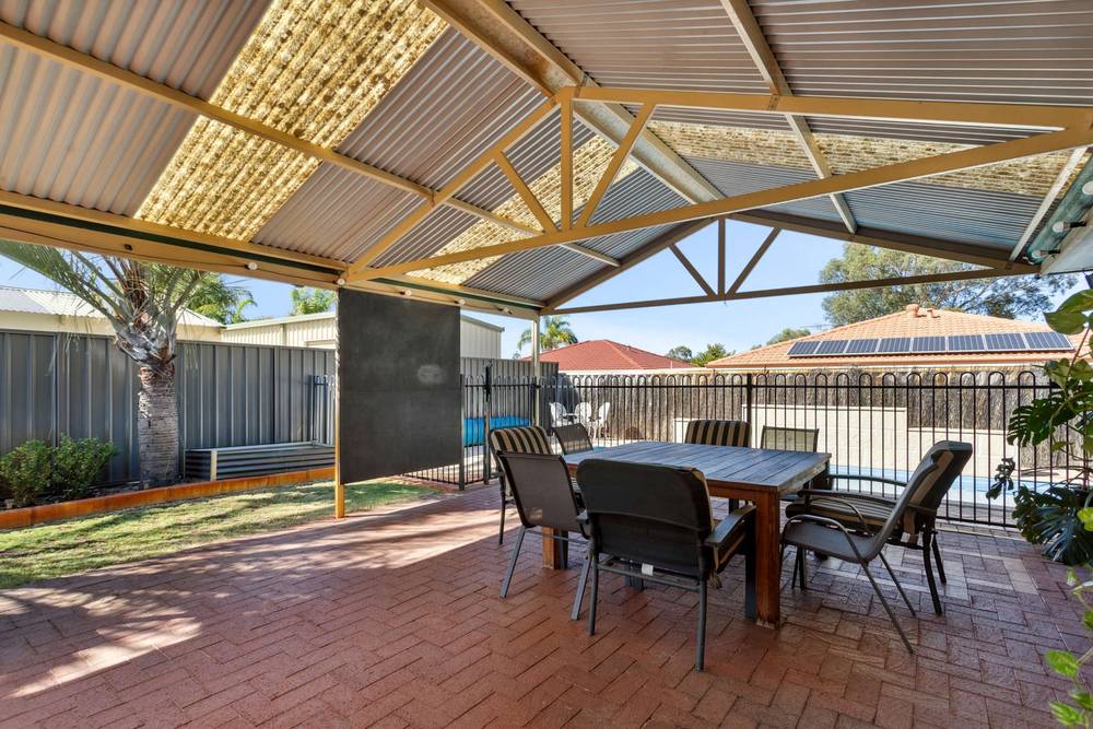 2 Elbrus Way, Caversham, WA 6055
