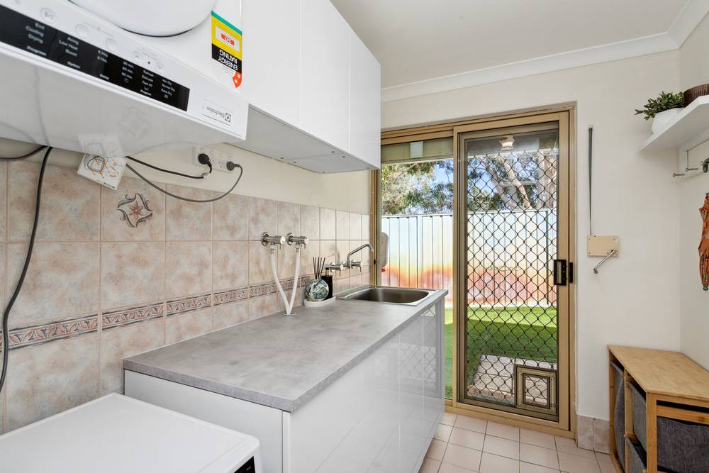 2 Elbrus Way, Caversham, WA 6055
