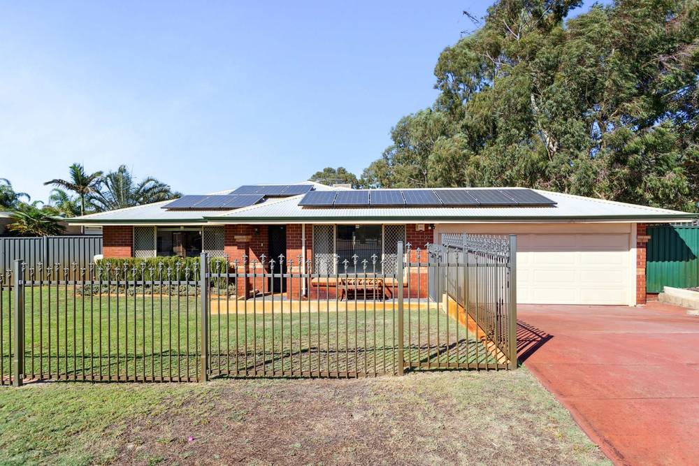 2 Elbrus Way, Caversham, WA 6055