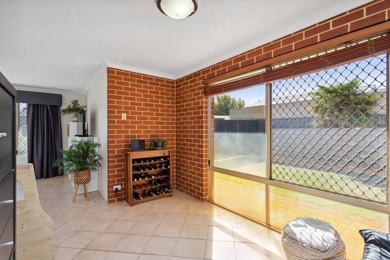 2 Elbrus Way, Caversham, WA 6055