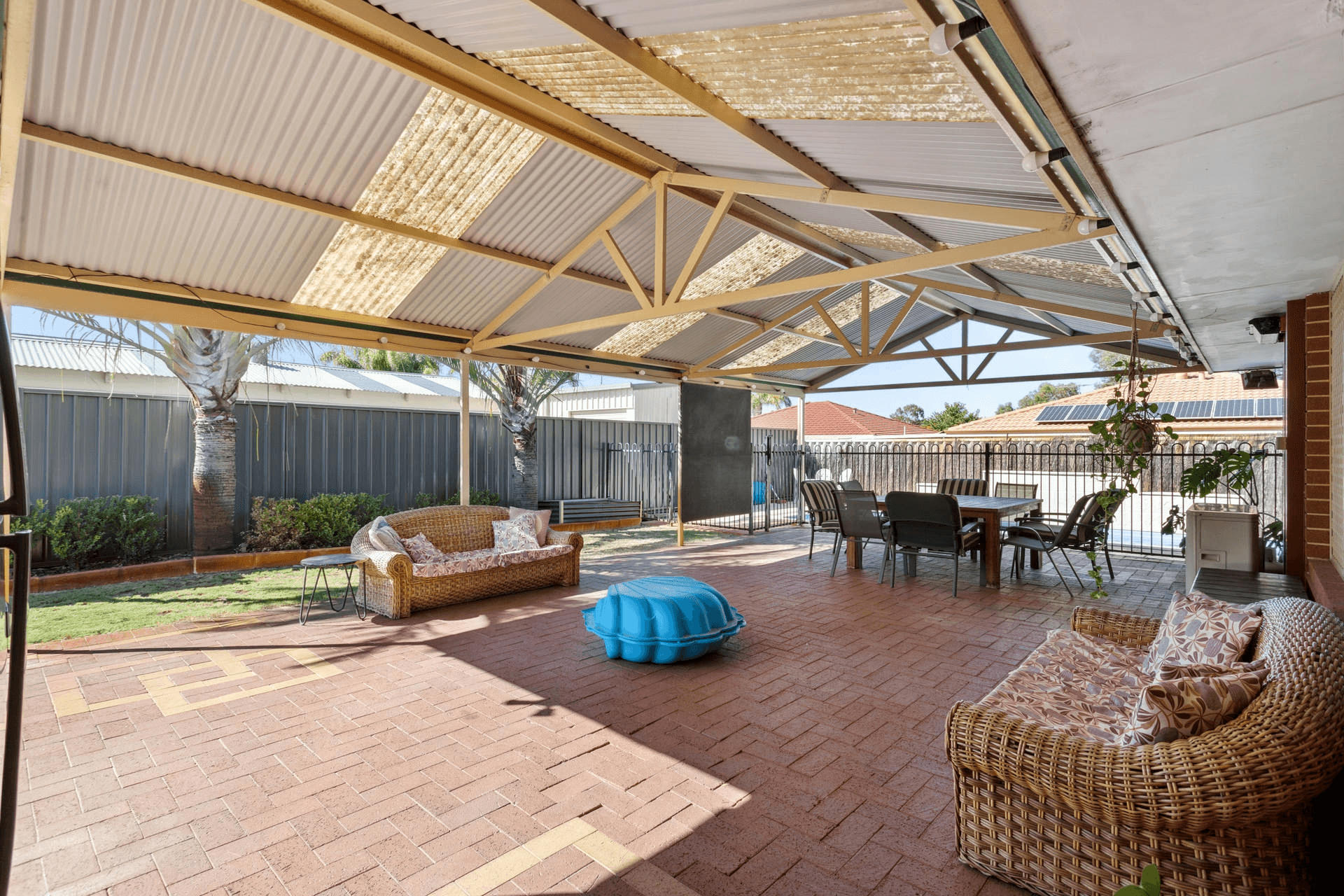 2 Elbrus Way, Caversham, WA 6055