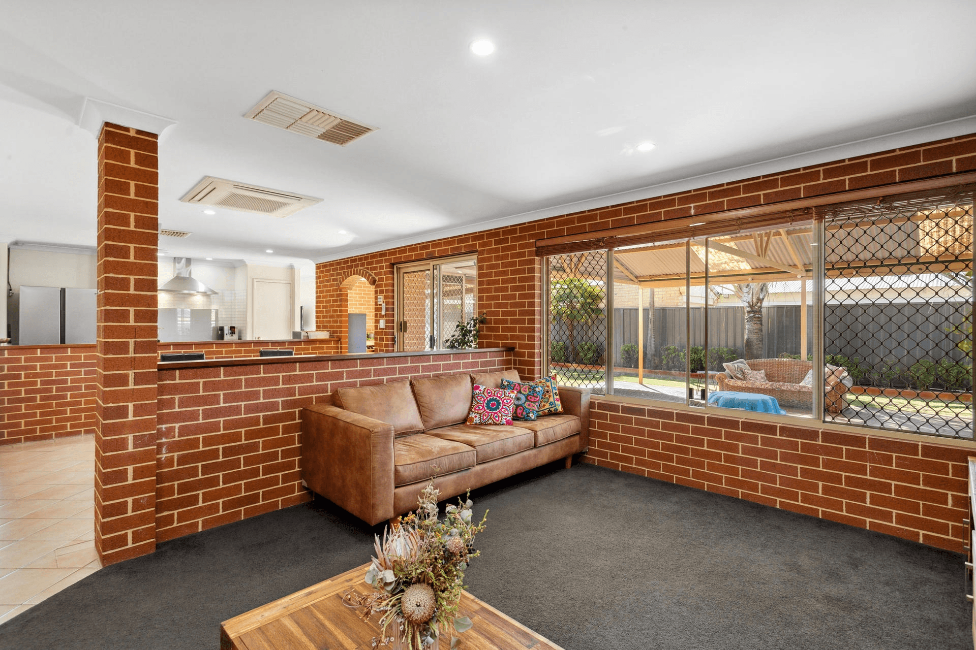 2 Elbrus Way, Caversham, WA 6055