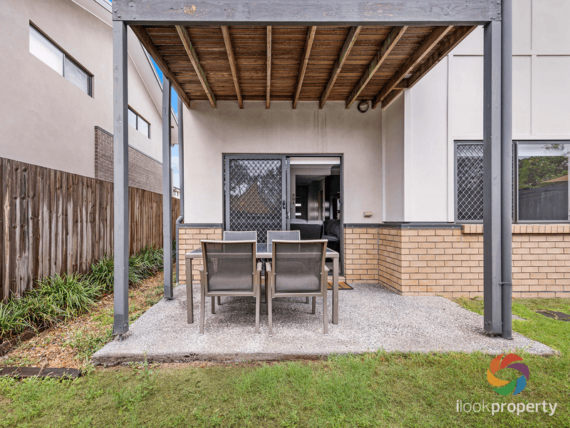 2/119 Wadeville Street, Heathwood, QLD 4110