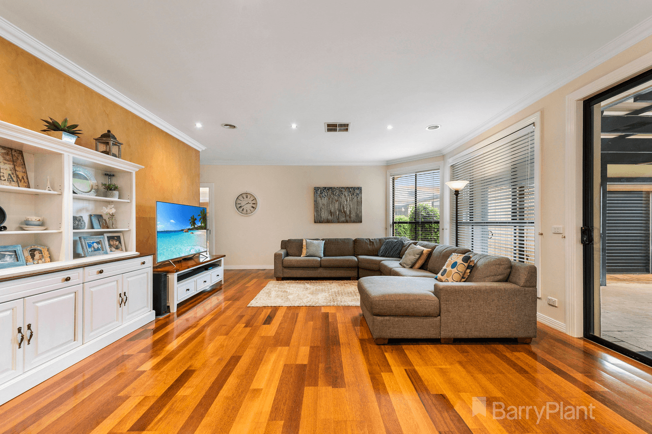 33 Rainbow Way, Tarneit, VIC 3029