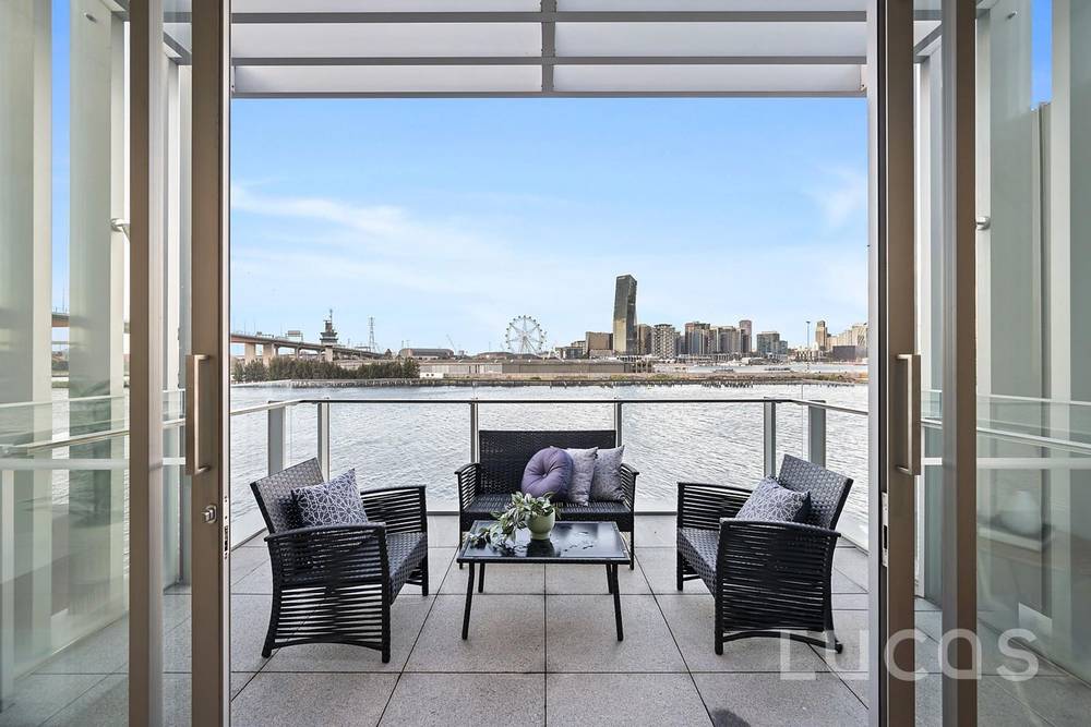 232 River Esplanade, Docklands, VIC 3008