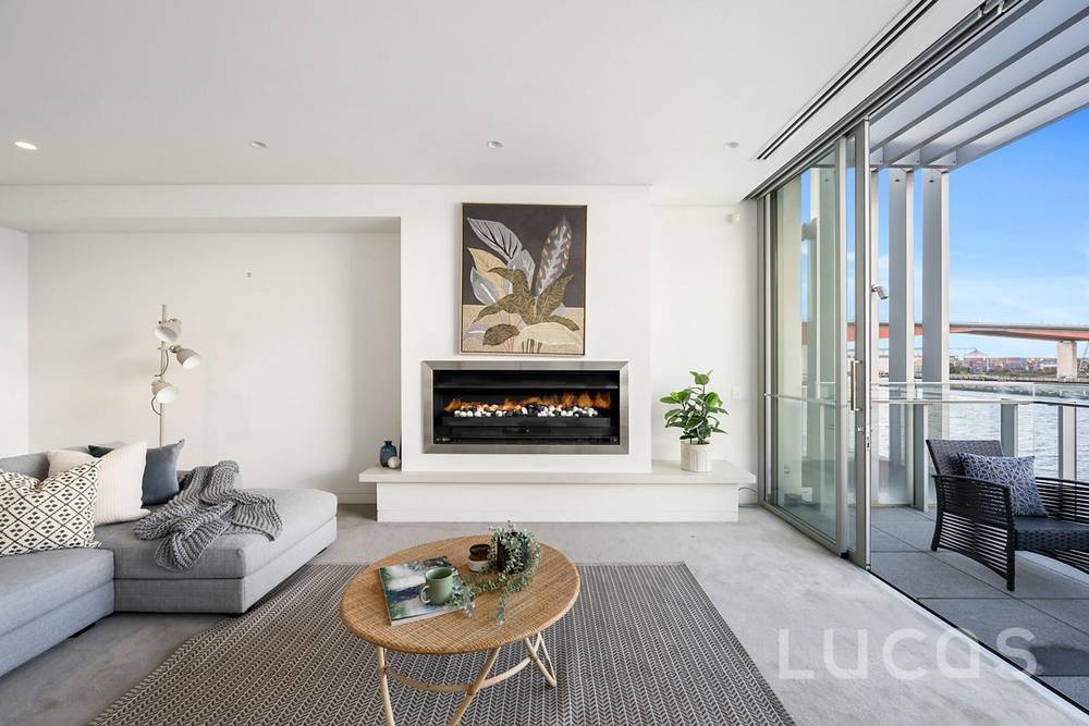 232 River Esplanade, Docklands, VIC 3008