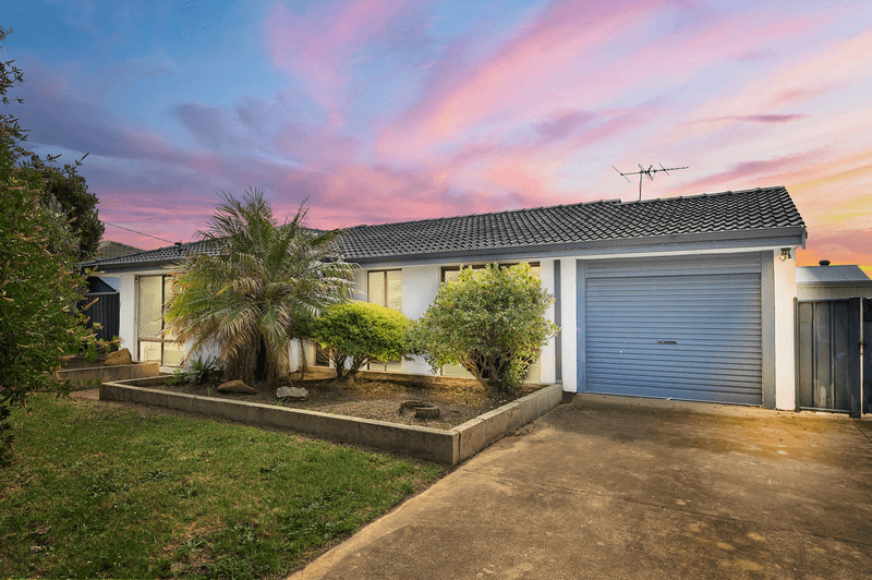 24 Kinkella Drive, Carey Park, WA 6230